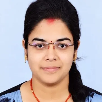 Ayushi Ma'am, Maths and Physics teacher at Heights Education Korba
